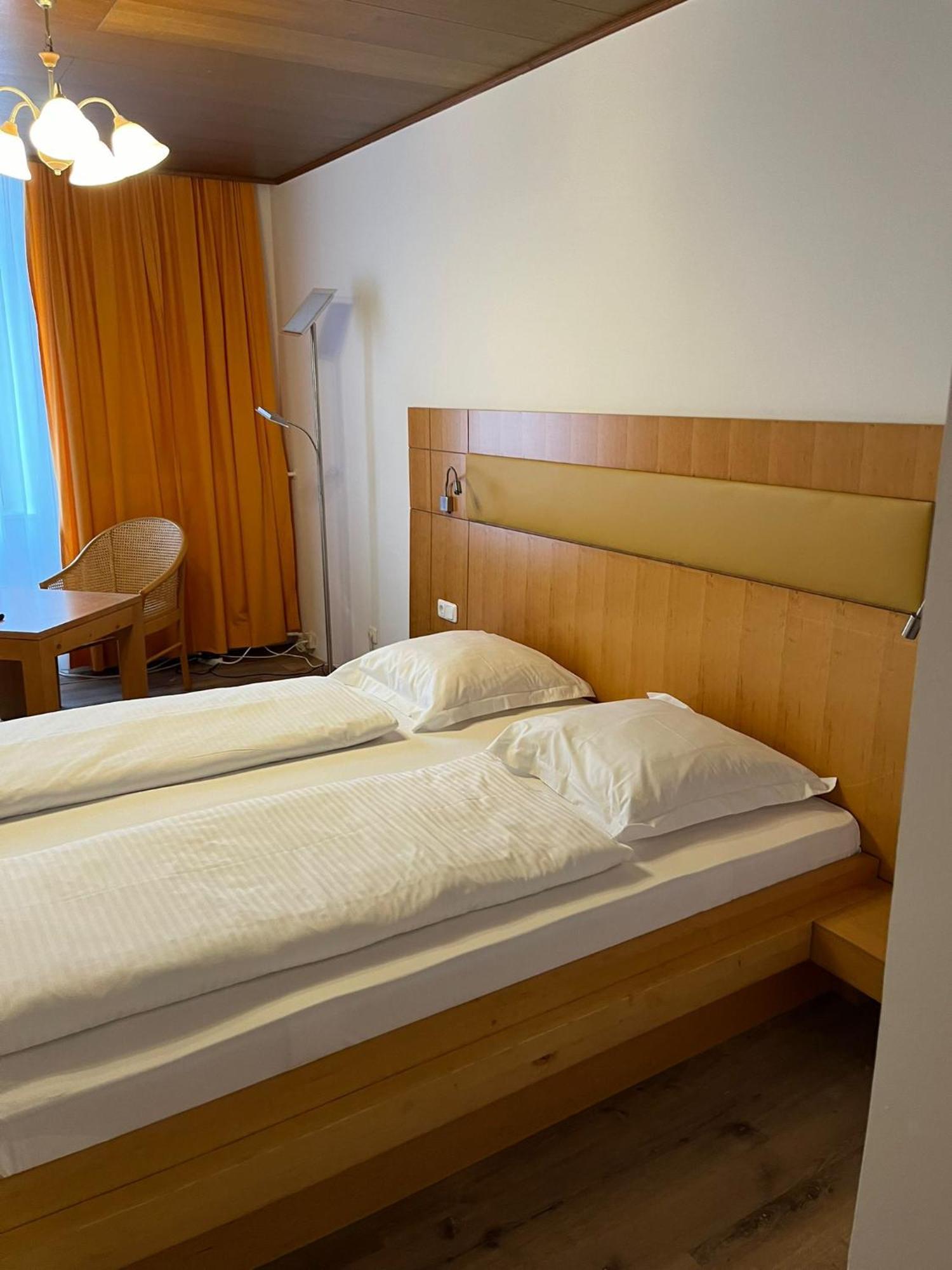City Hotel Post 20 Braunau am Inn Exterior photo